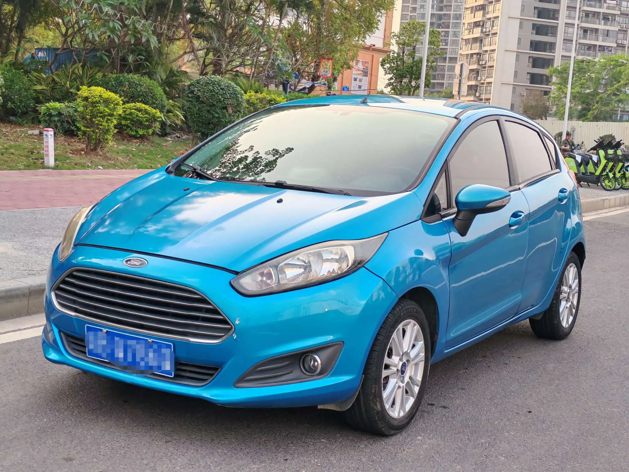 Ford Carnival