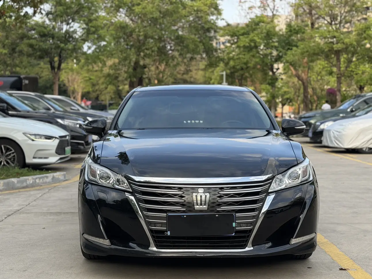 Toyota crown