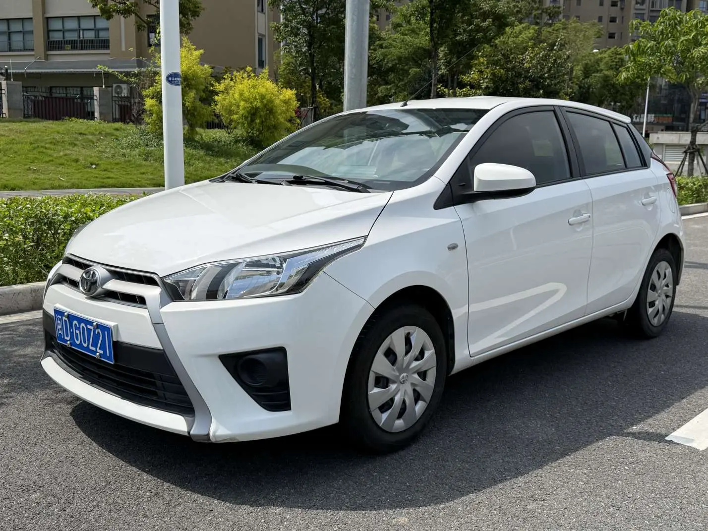 Toyota Yaris L