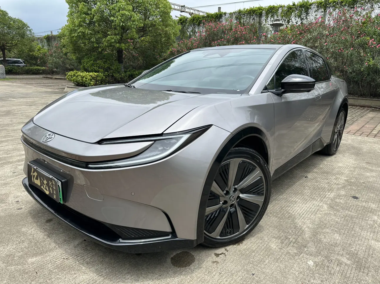Toyota BZ