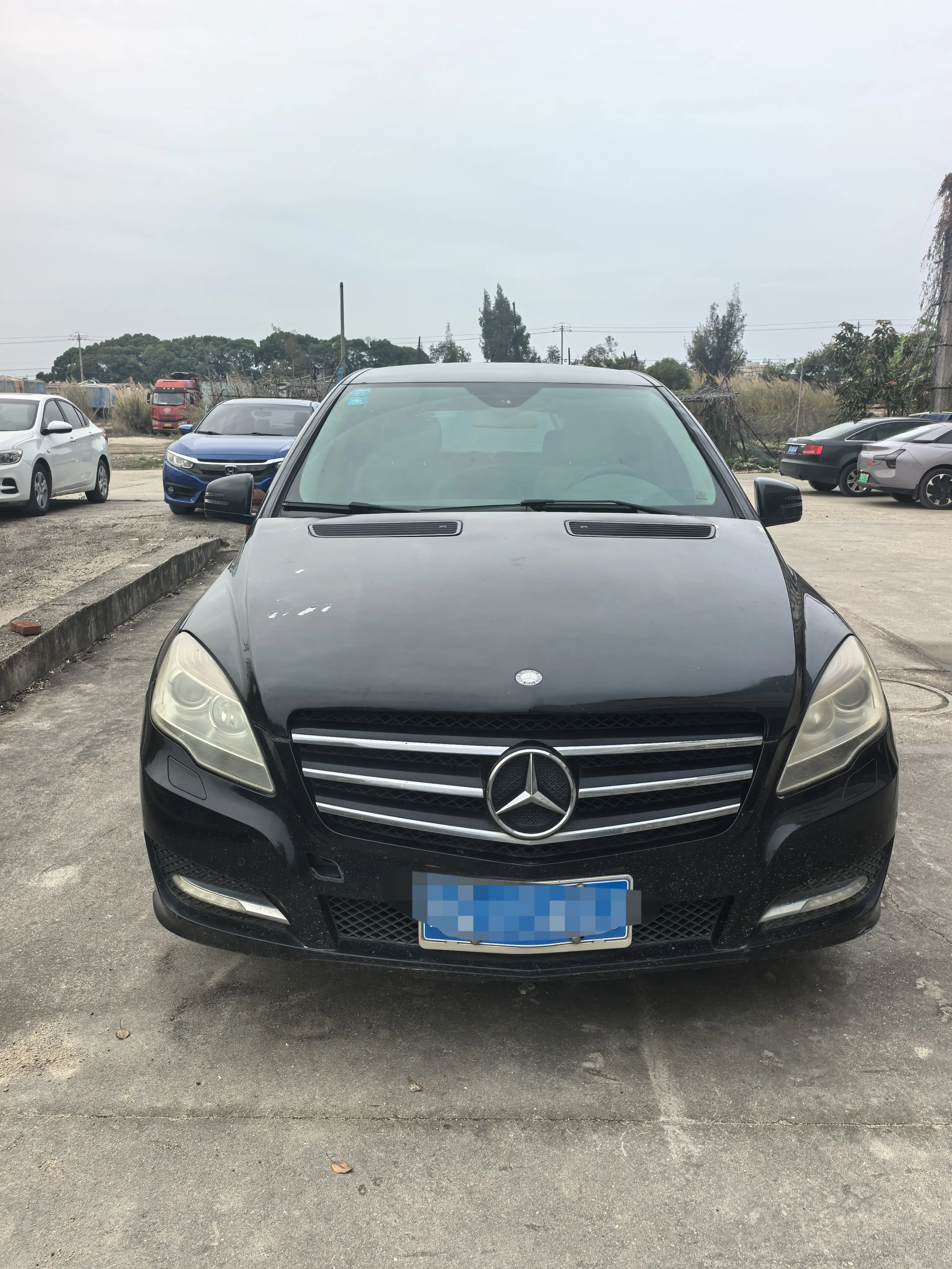 Mercedes-Benz R-Class