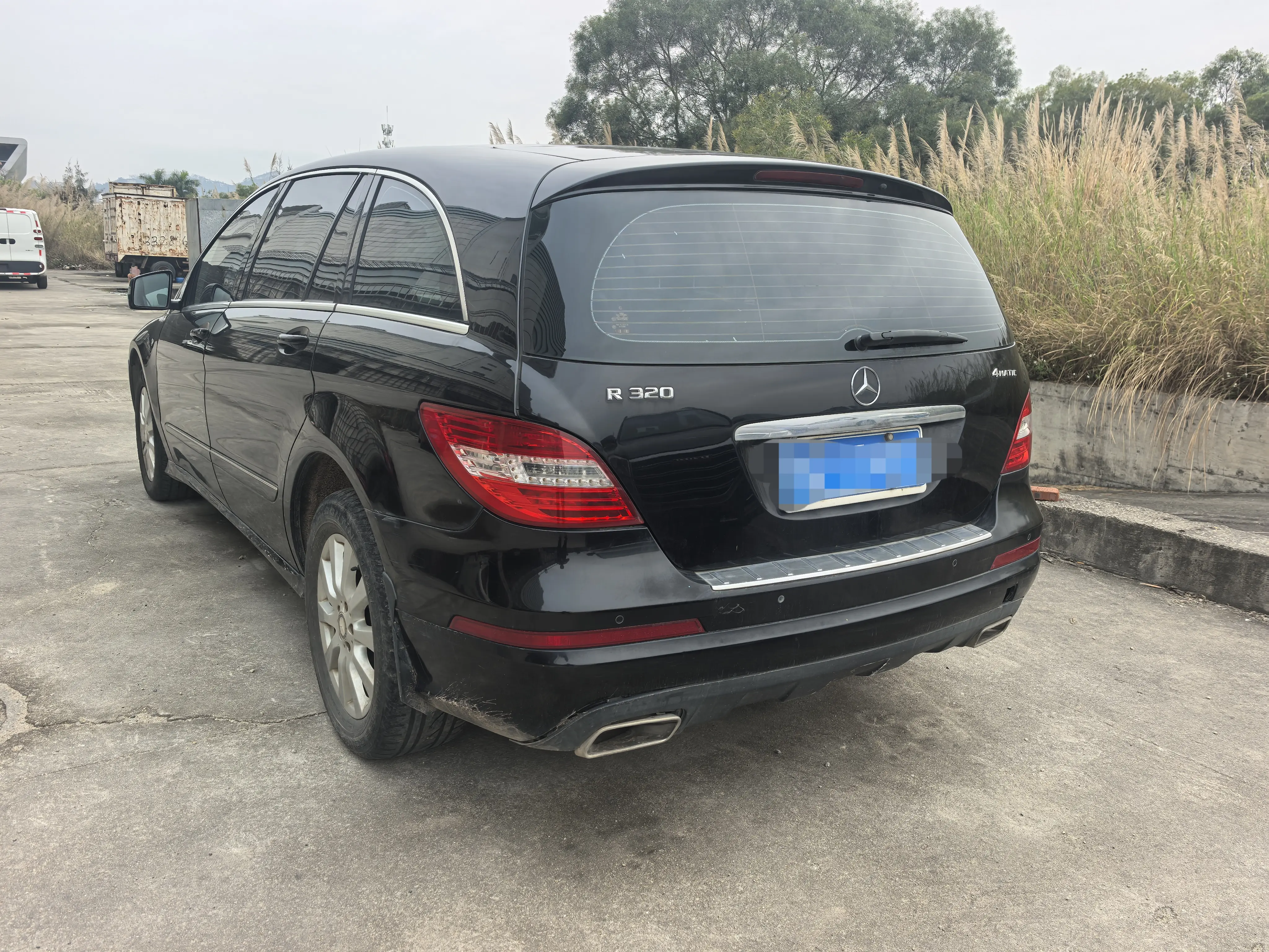 Mercedes-Benz R-Class