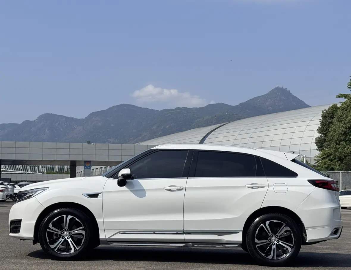 Honda UR-V