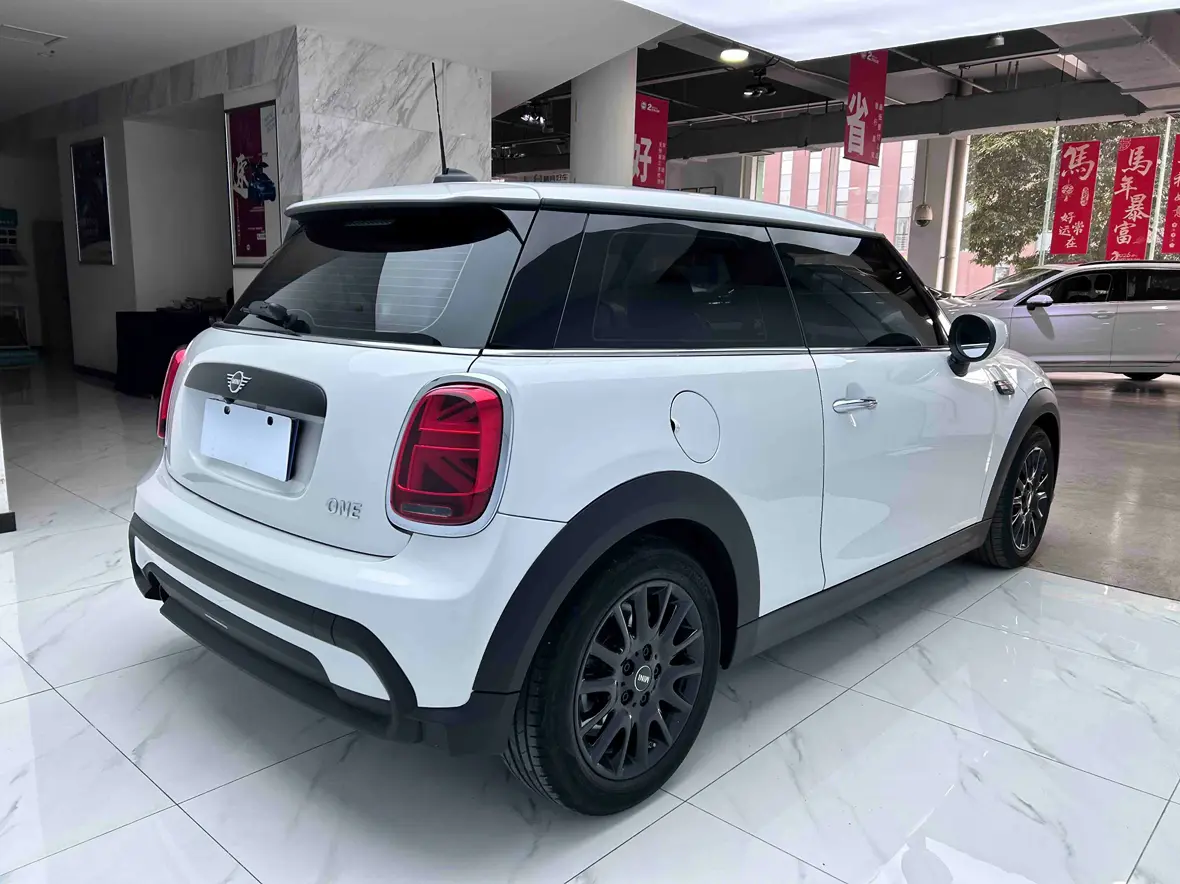MINI 