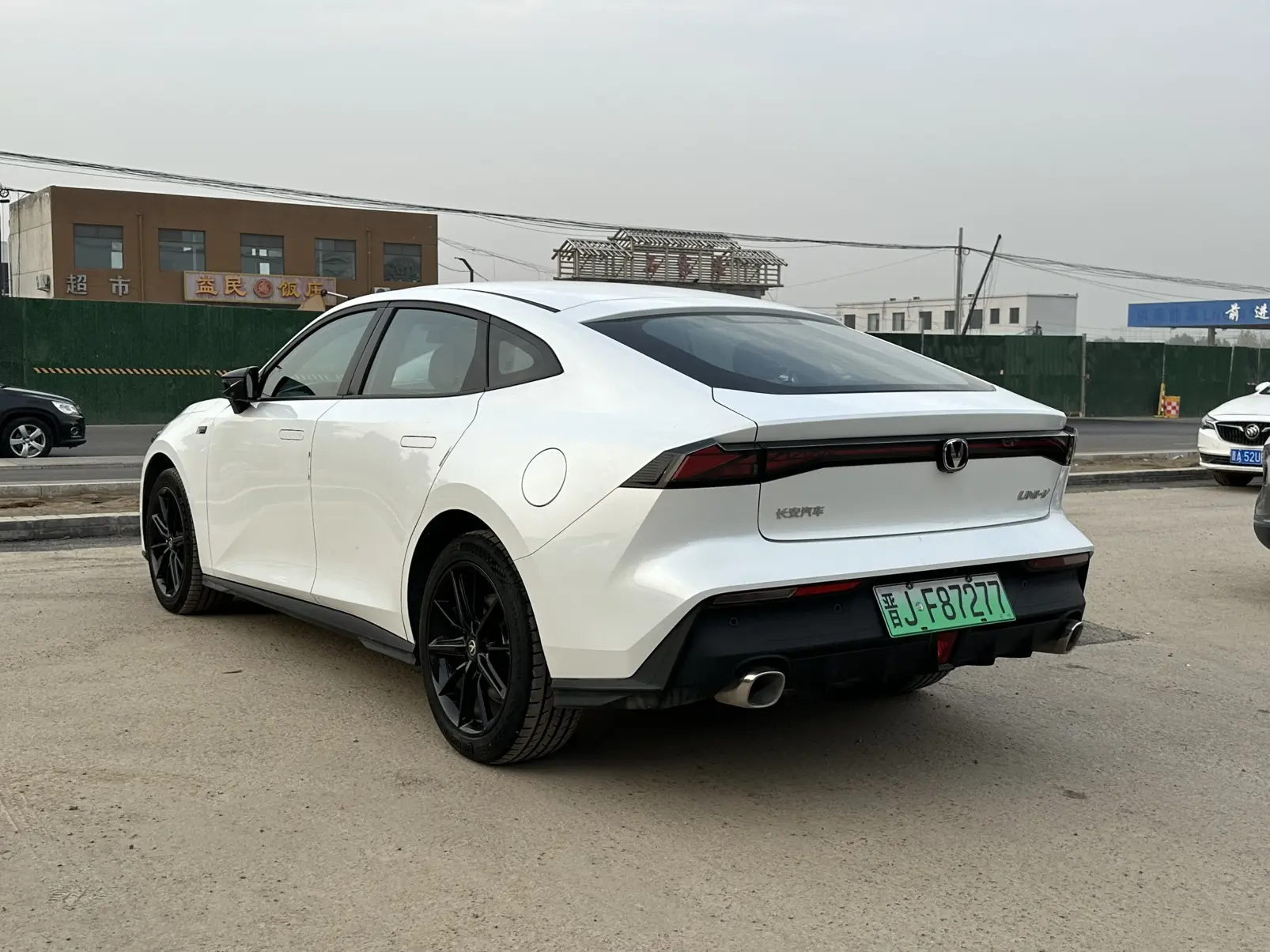 Changan UNI-V