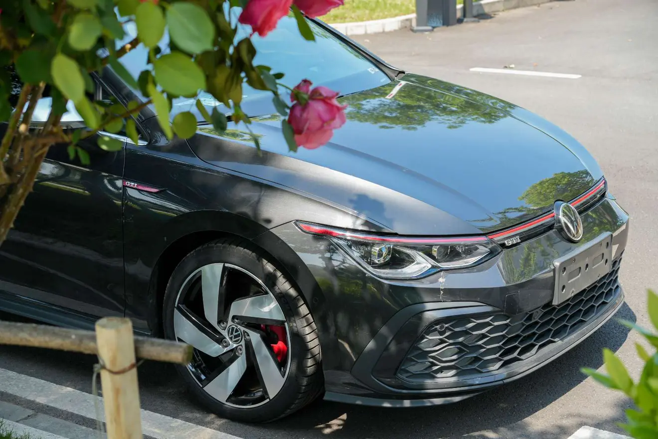Volkswagen Golf GTI