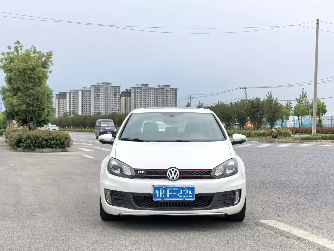 Volkswagen Golf GTI