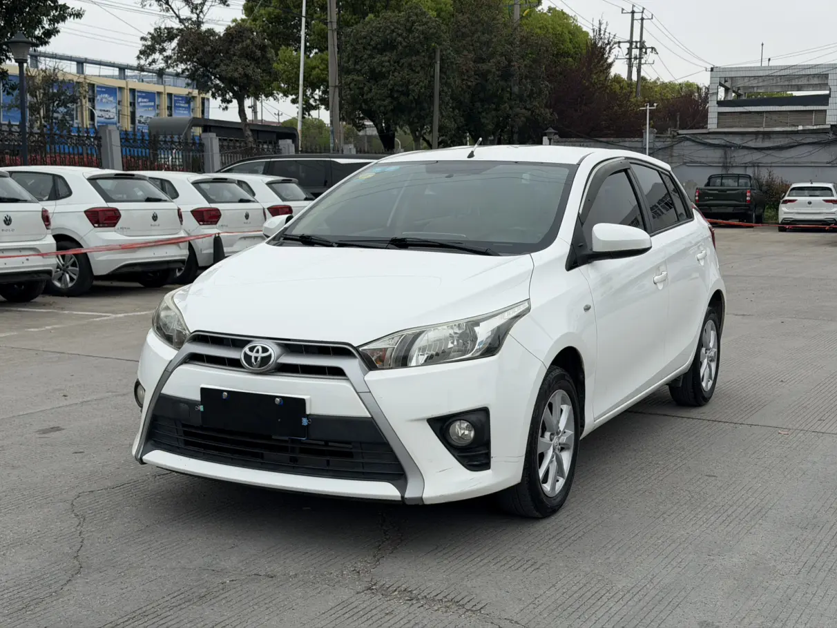 Toyota Yaris L