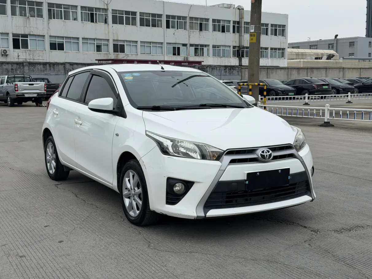 Toyota Yaris L