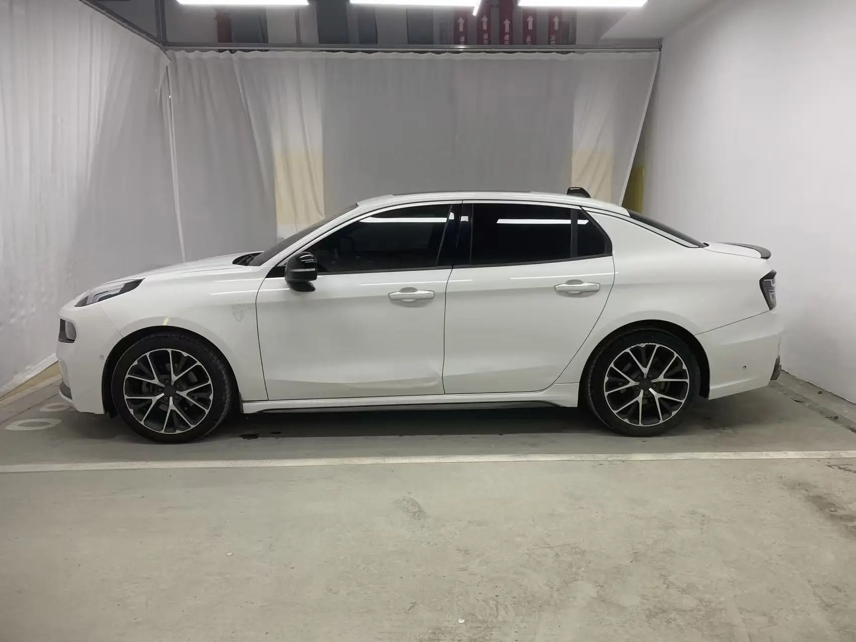 Lynk & Co 03