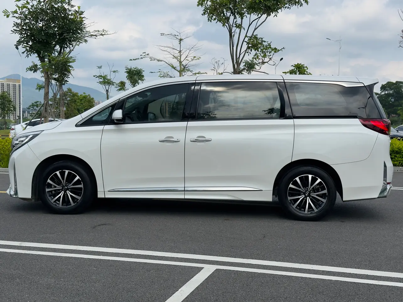 GAC Trumpchi M8
