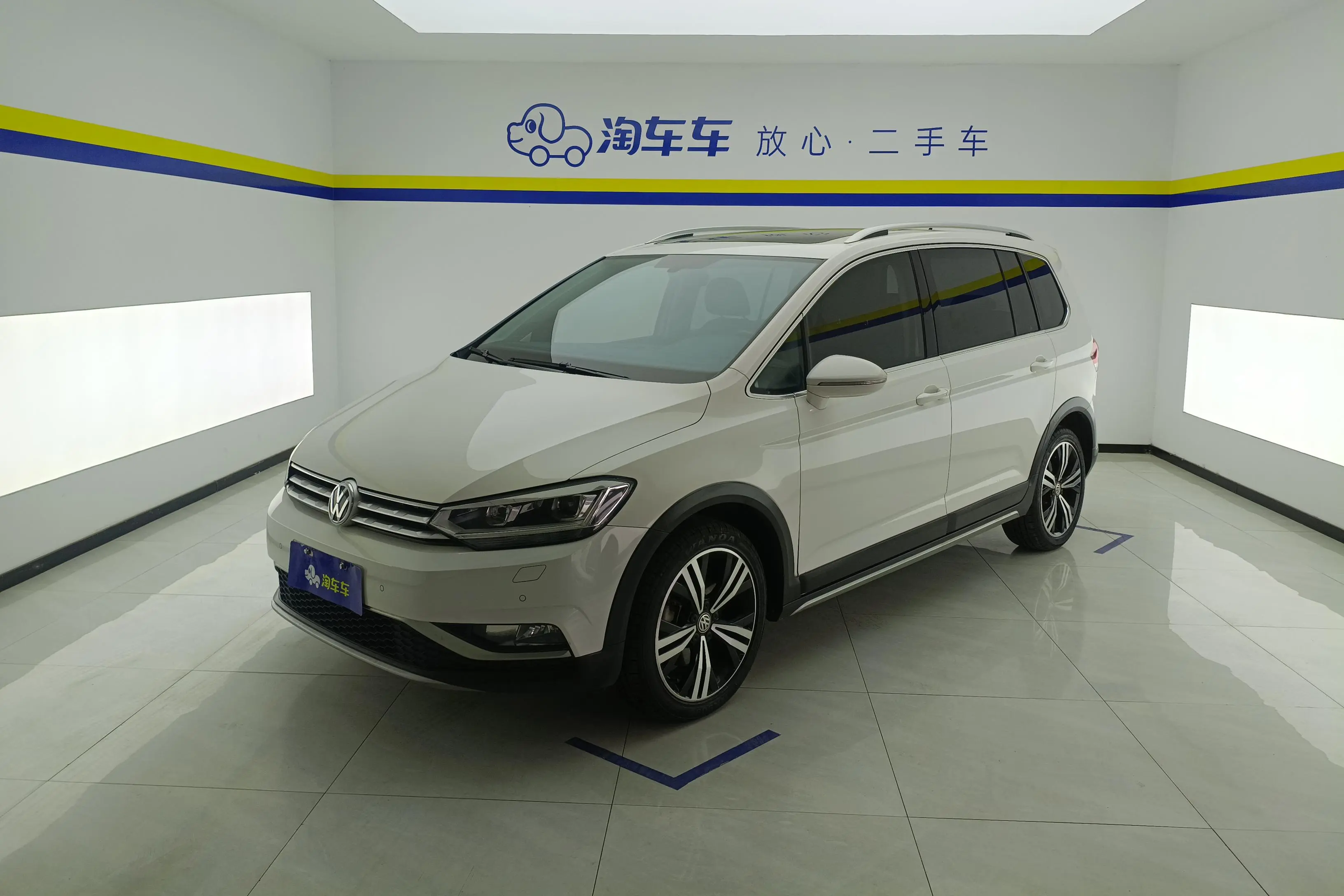 Volkswagen Touran L