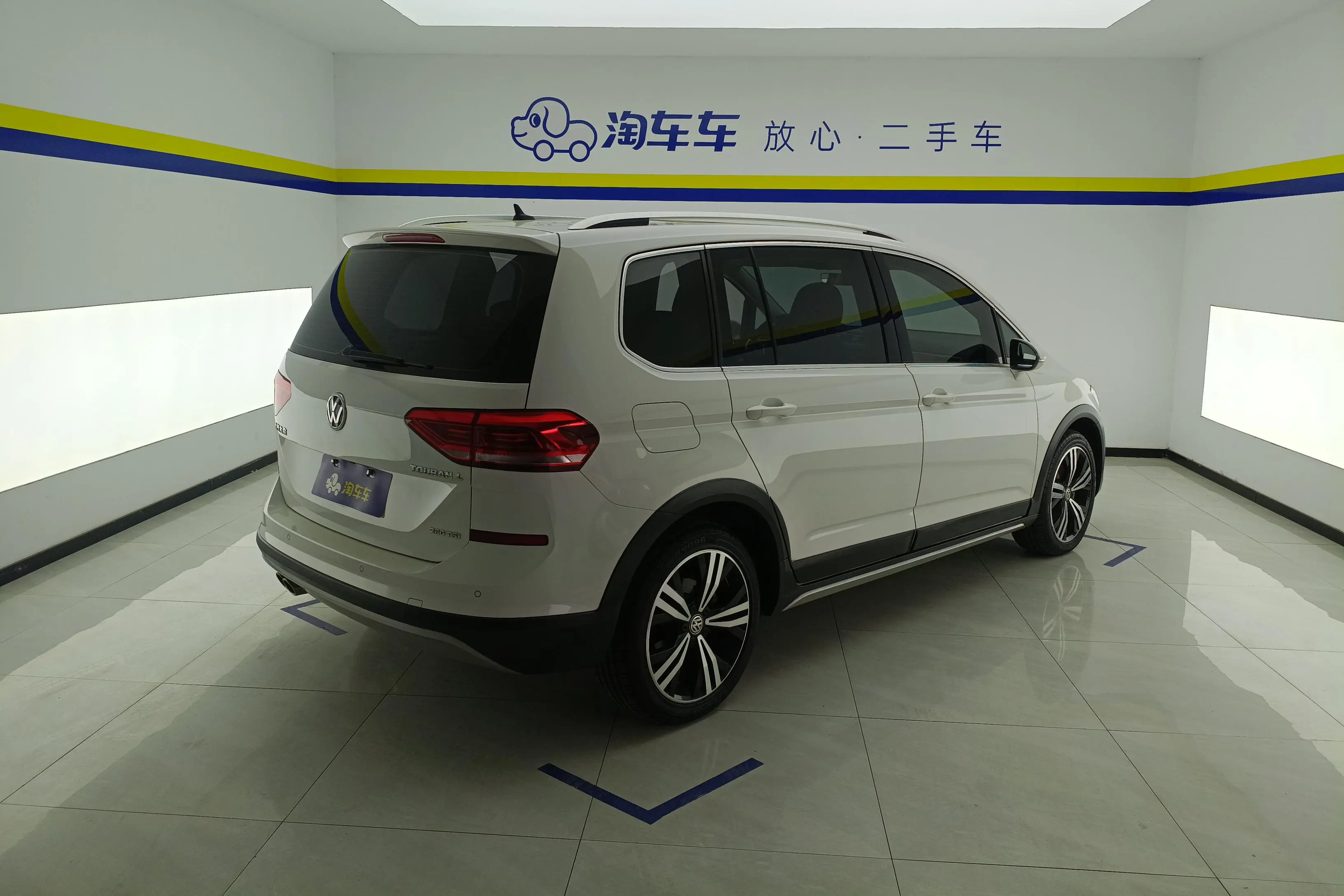 Volkswagen Touran L
