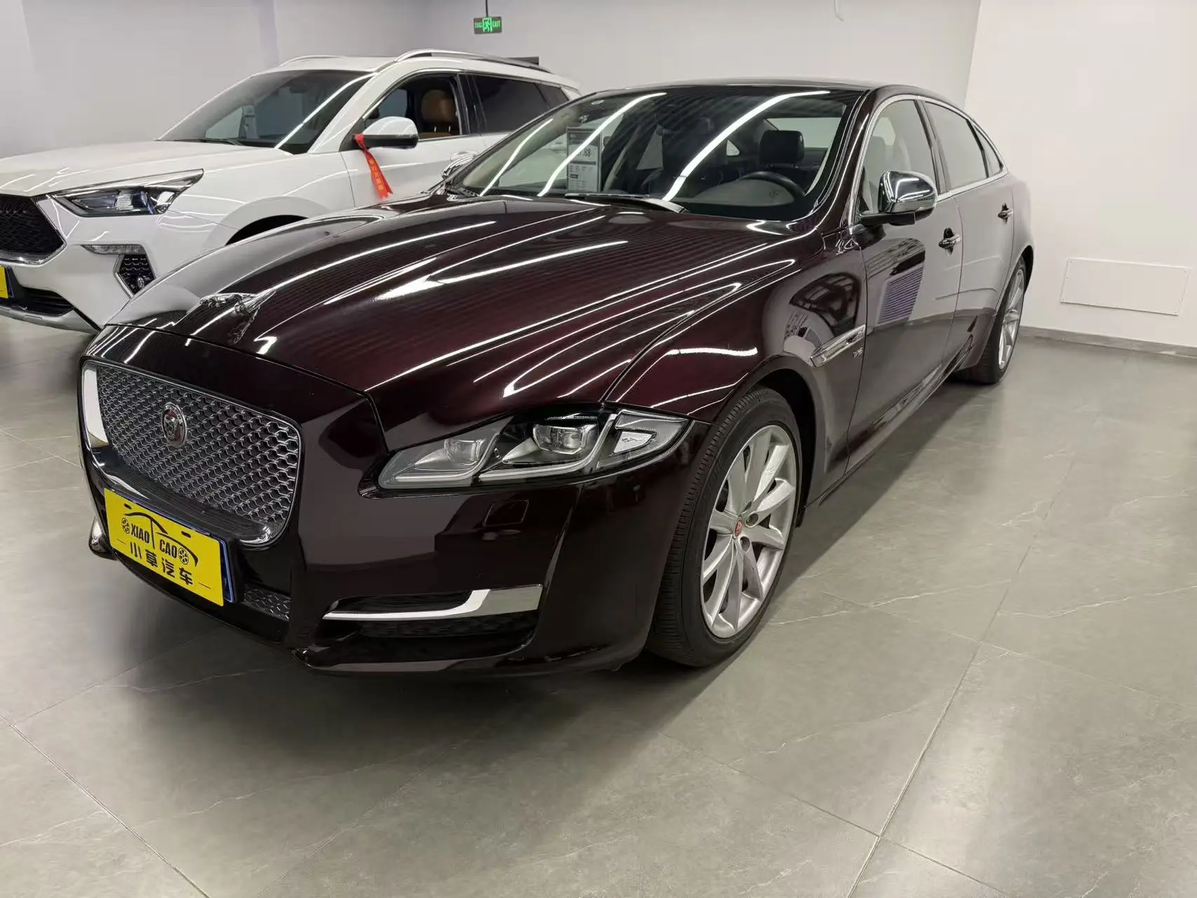 Jaguar XJ