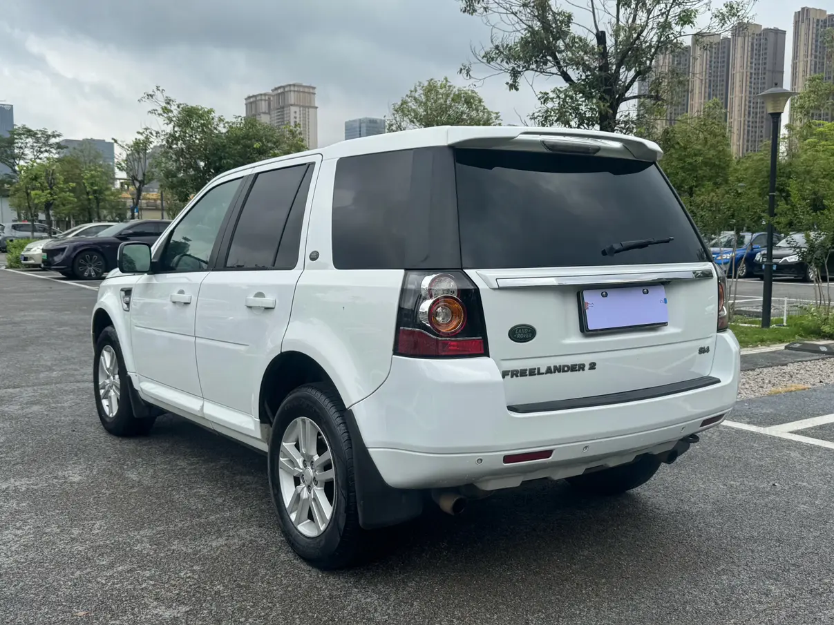 Land Rover Freelander 2