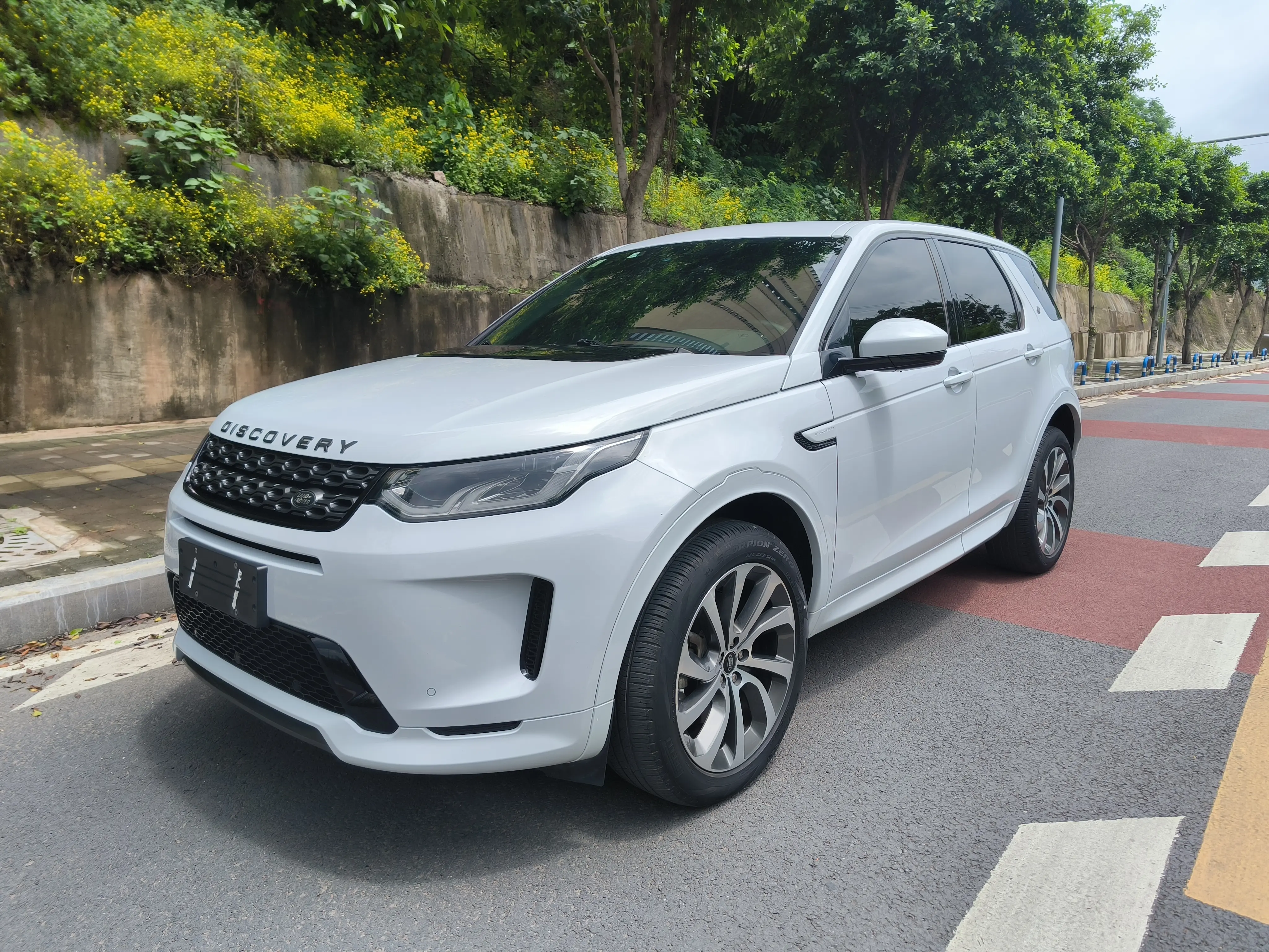 Land Rover Discover Sports