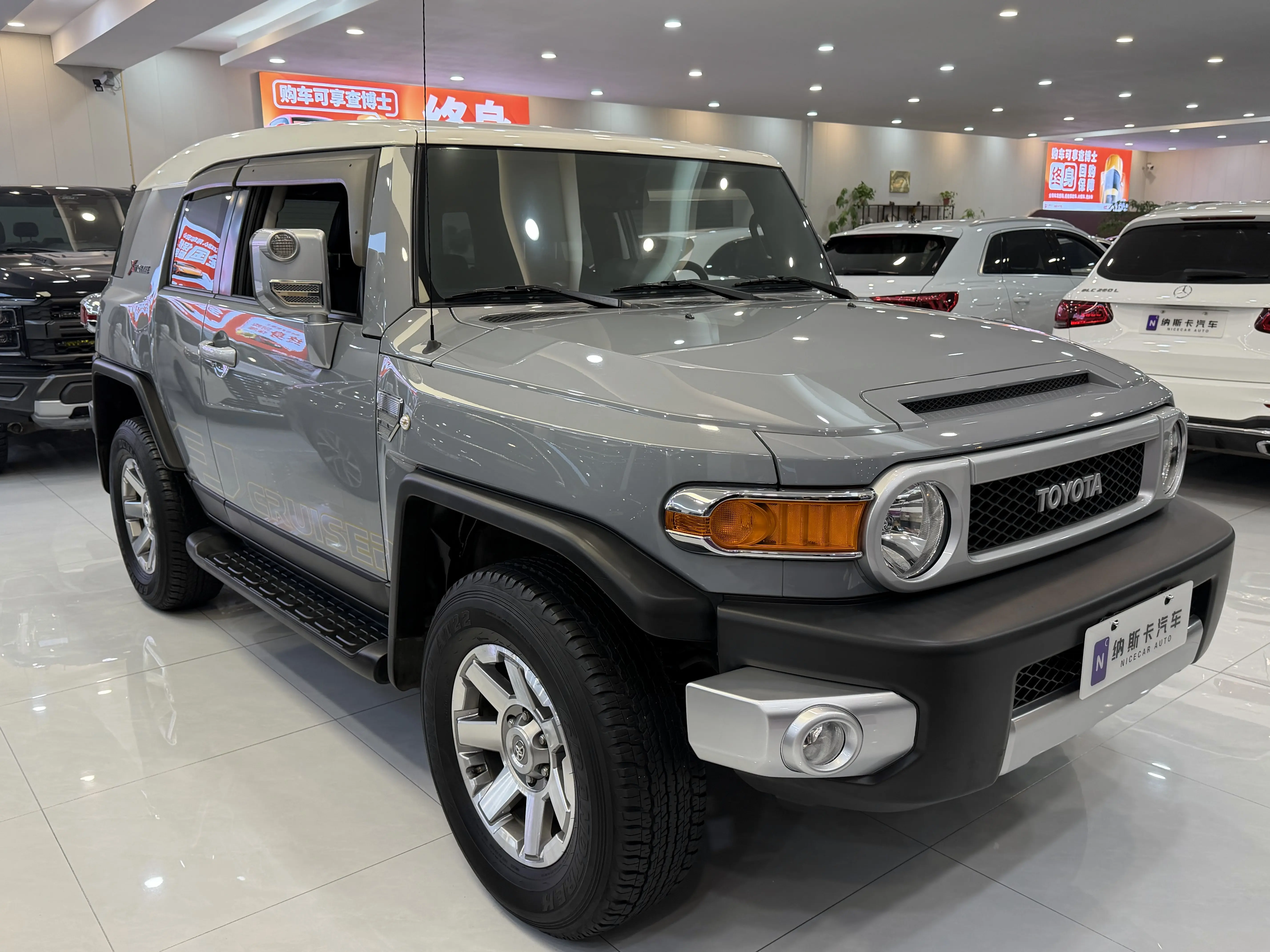 Toyota FJ Cruiser