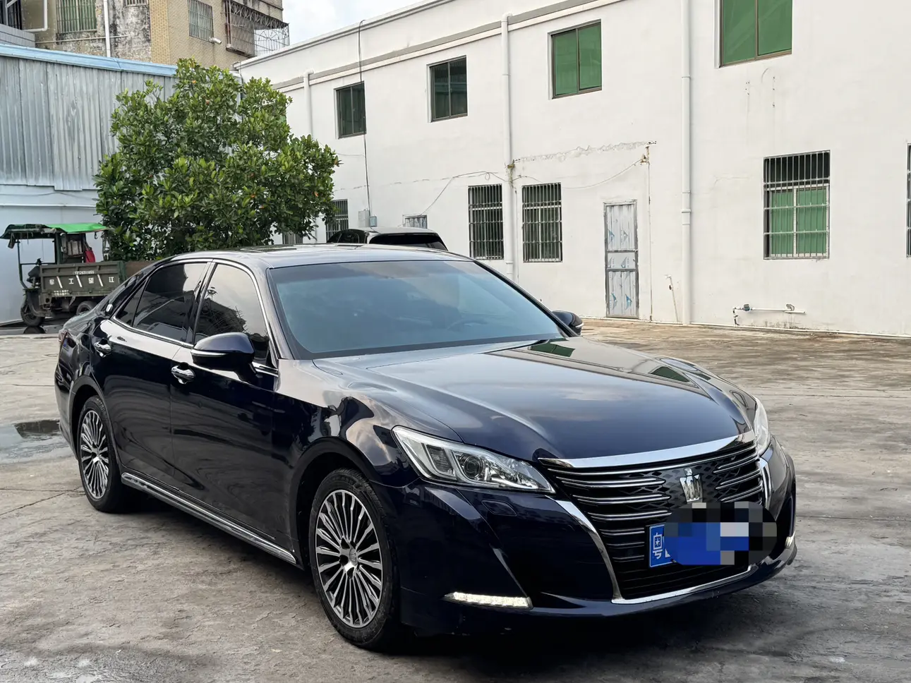 Toyota crown