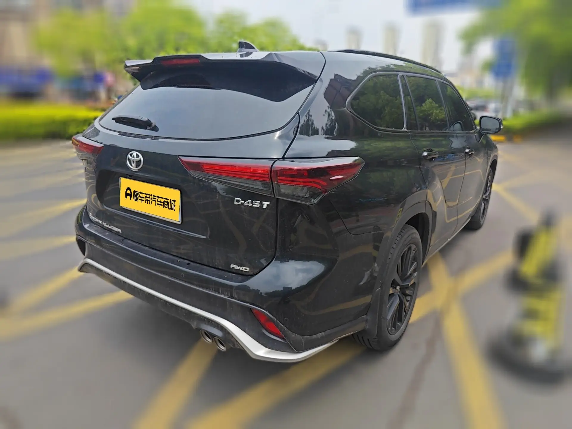 Toyota Crown Kluger