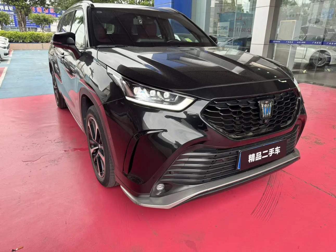 Toyota Crown Kluger