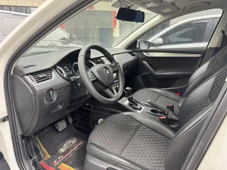 catalog-car-25