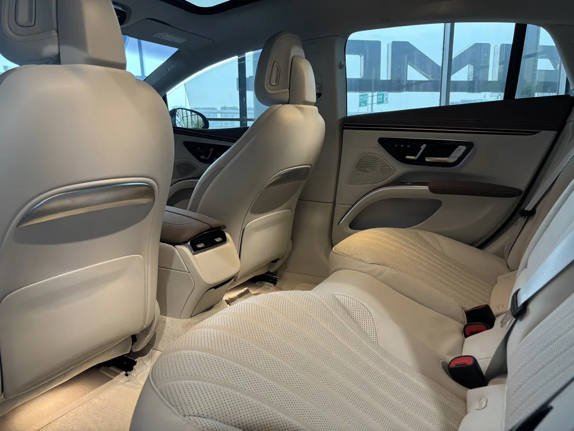 Mercedes-Benz EQS