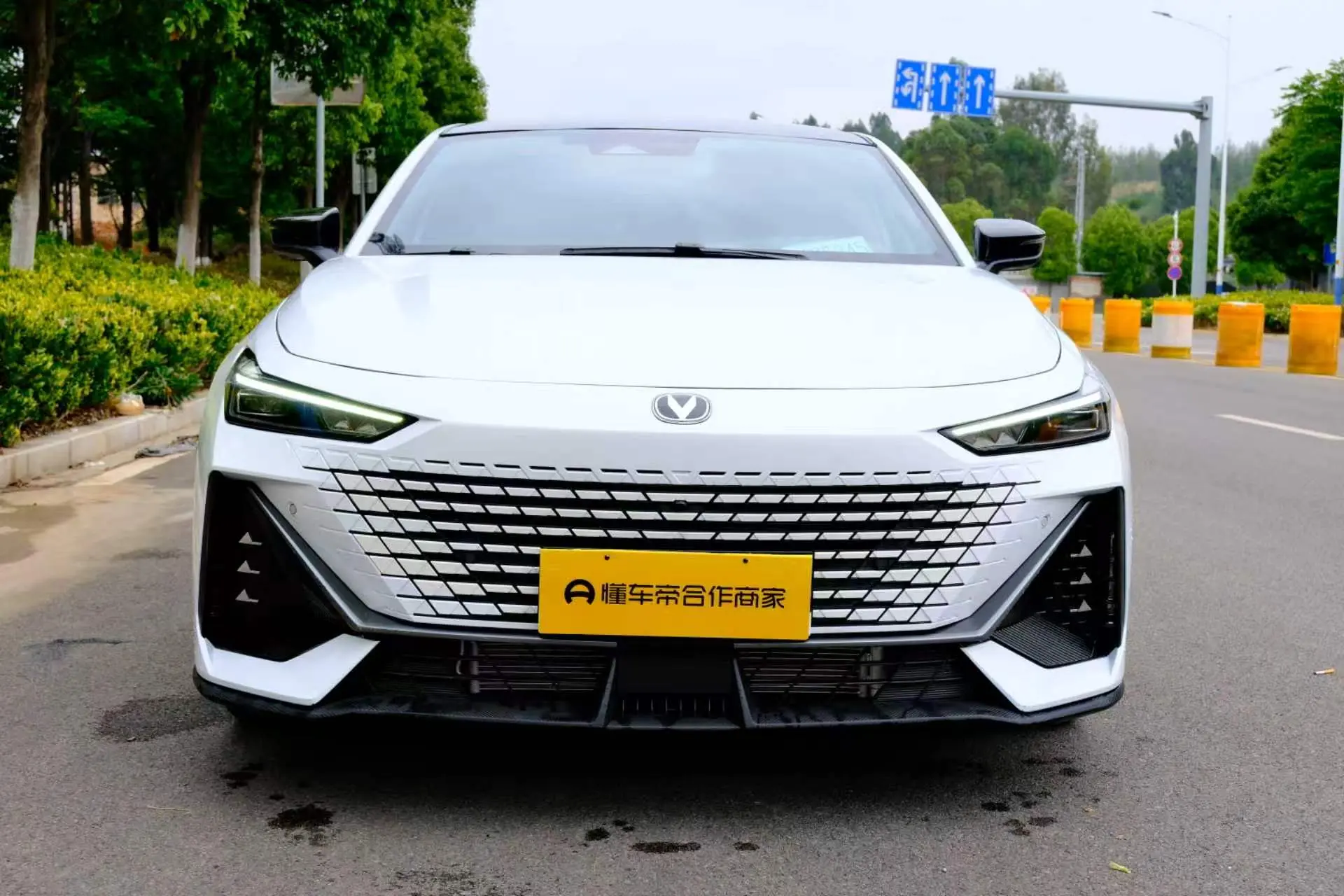Changan UNI-V