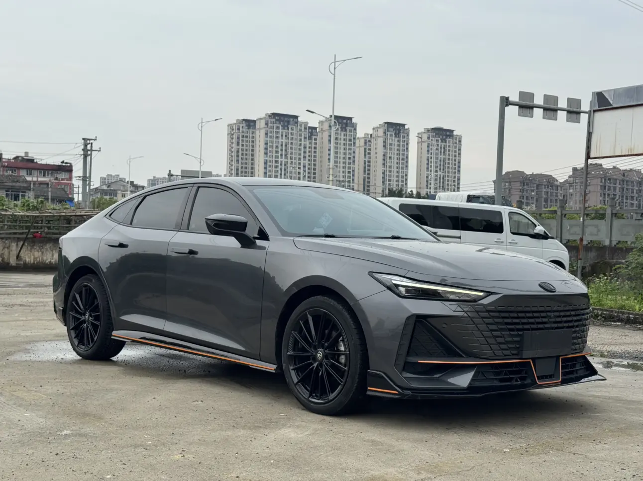Changan UNI-V