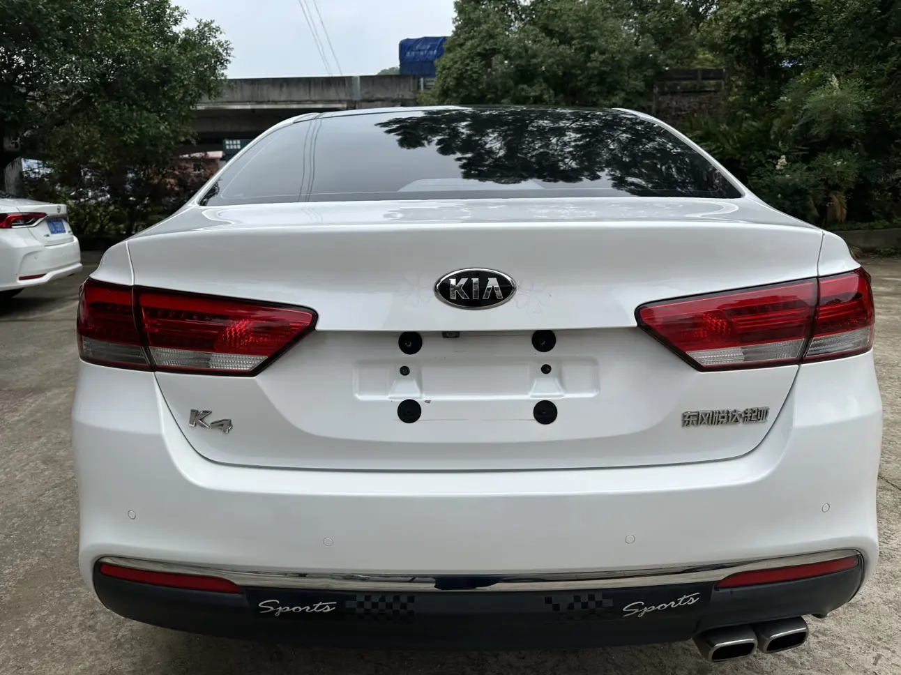 Kia K4