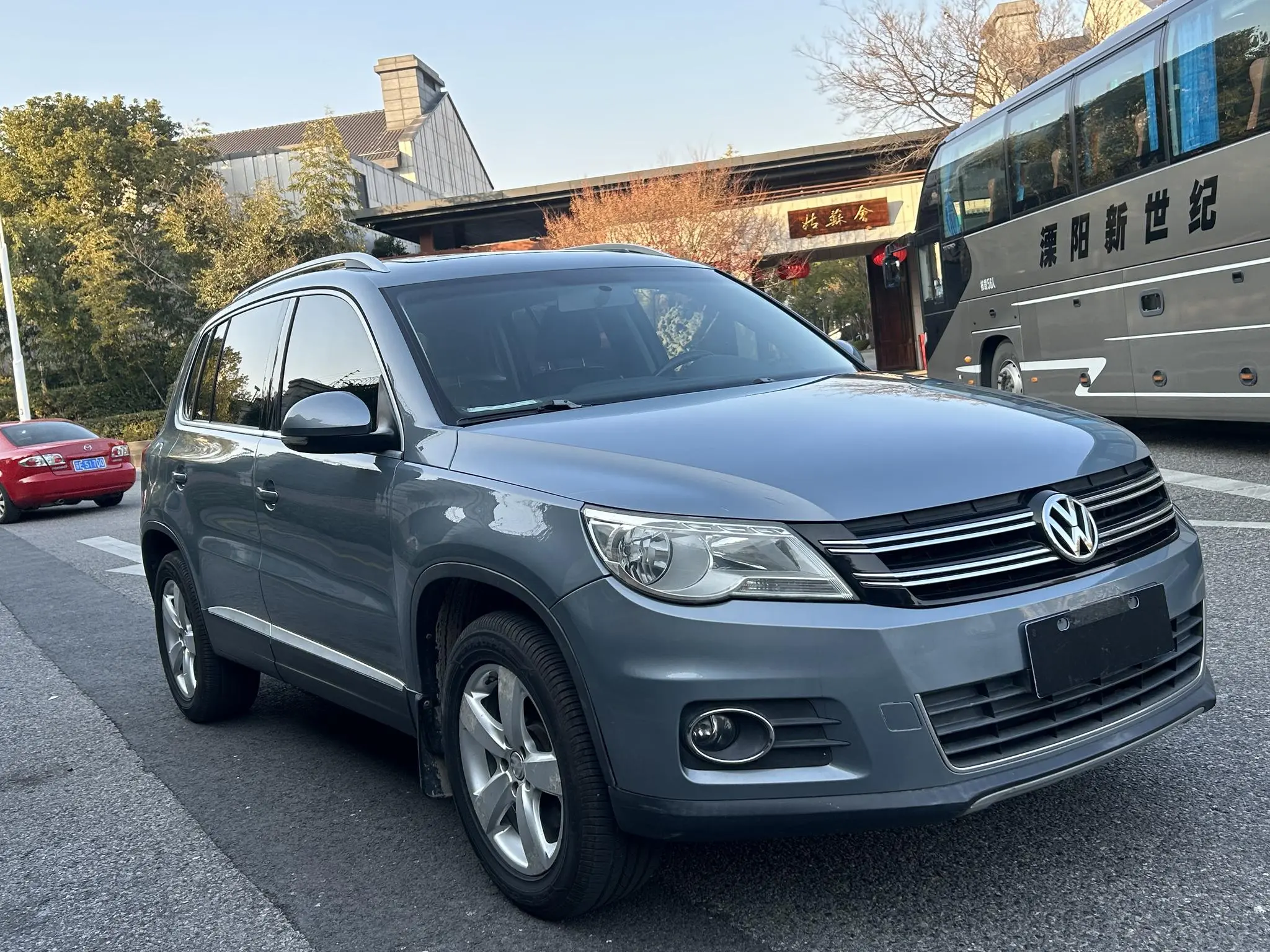 Volkswagen Tiguan (Tharu)