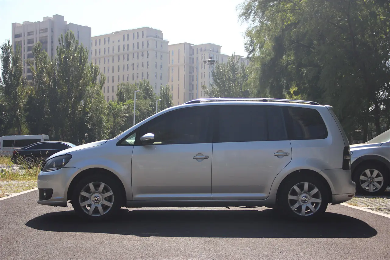 Volkswagen Touran L