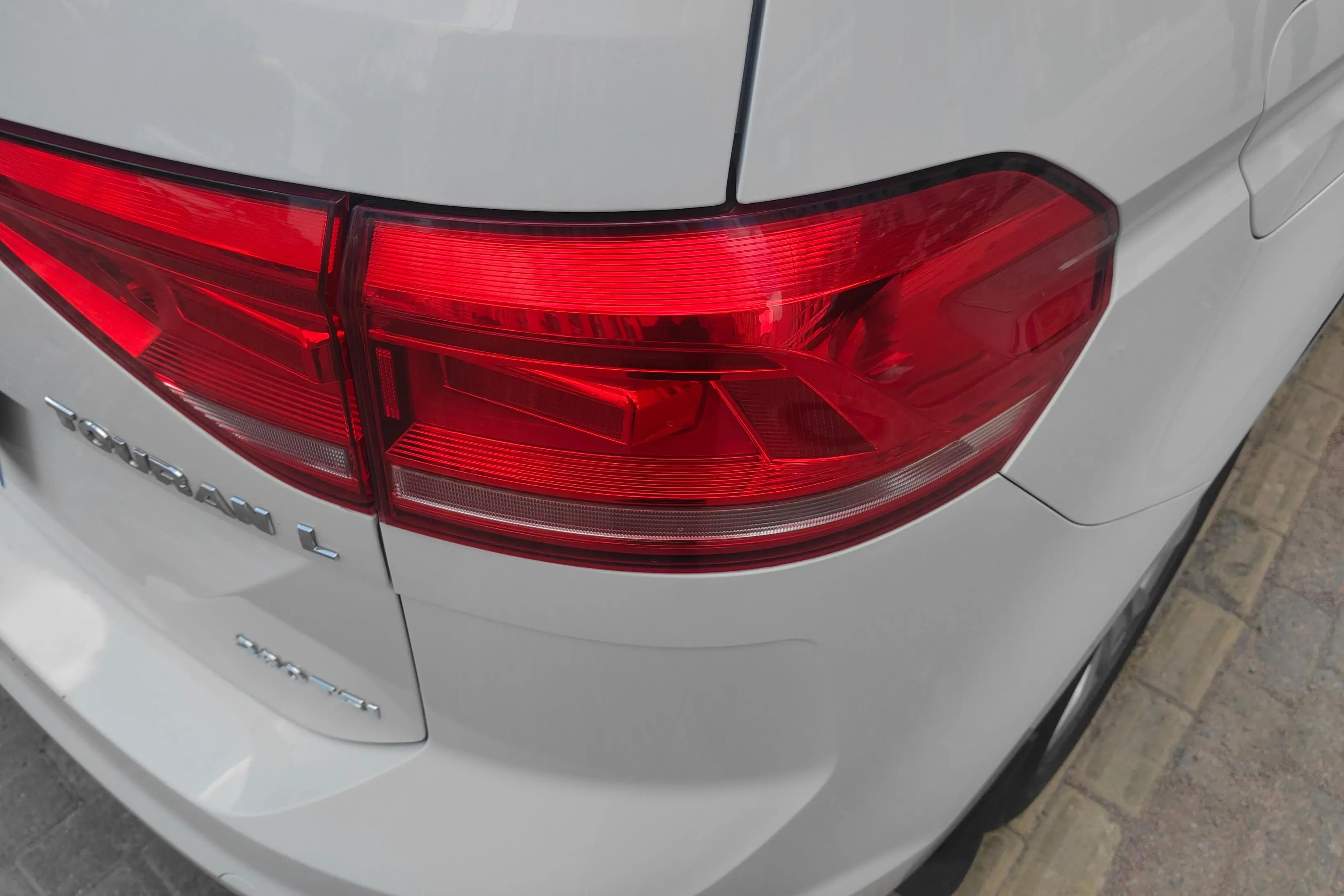 Volkswagen Touran L