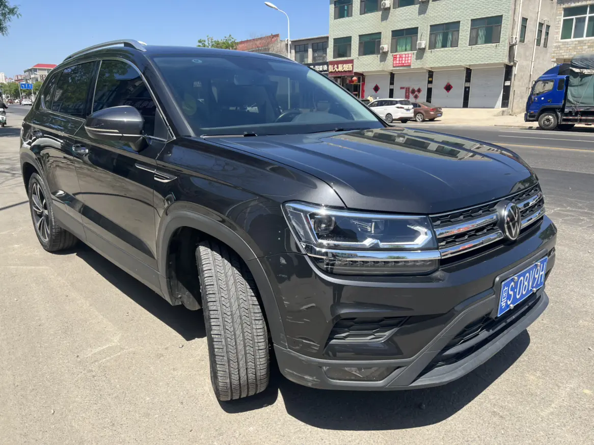 Volkswagen Tharu