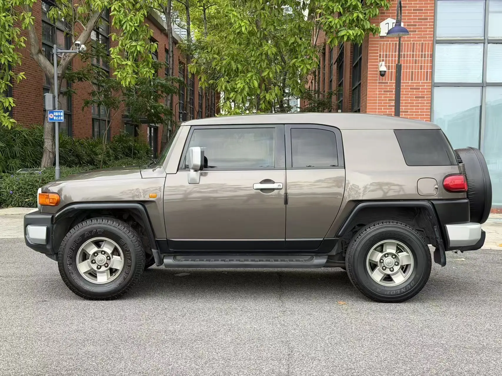 Toyota FJ Cruiser