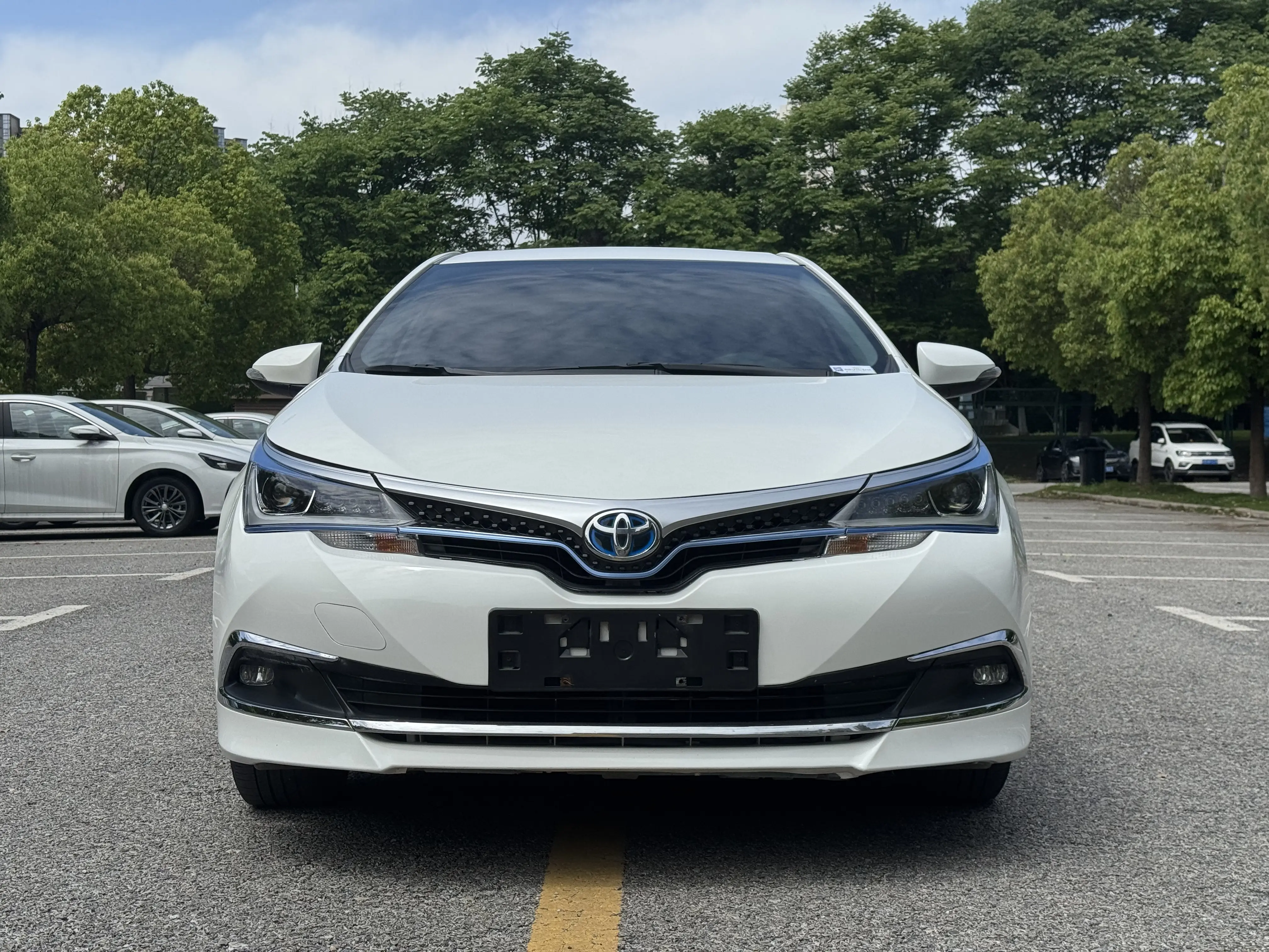 Toyota Corolla Dual Engine E+