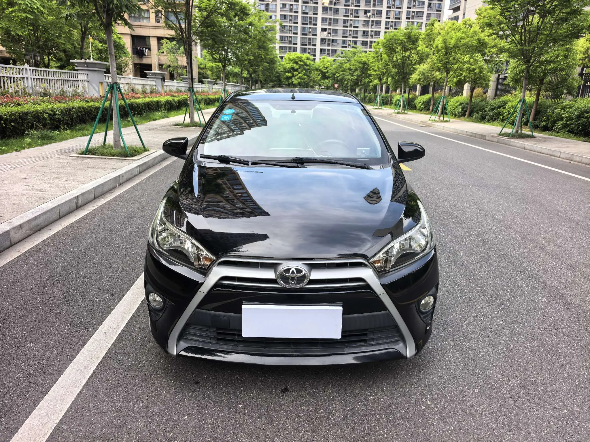 Toyota Yaris L