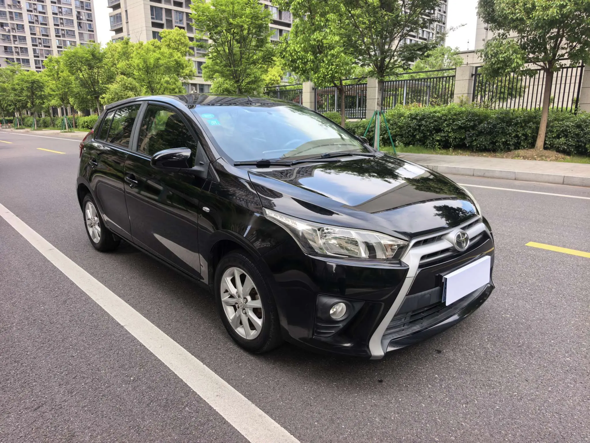 Toyota Yaris L