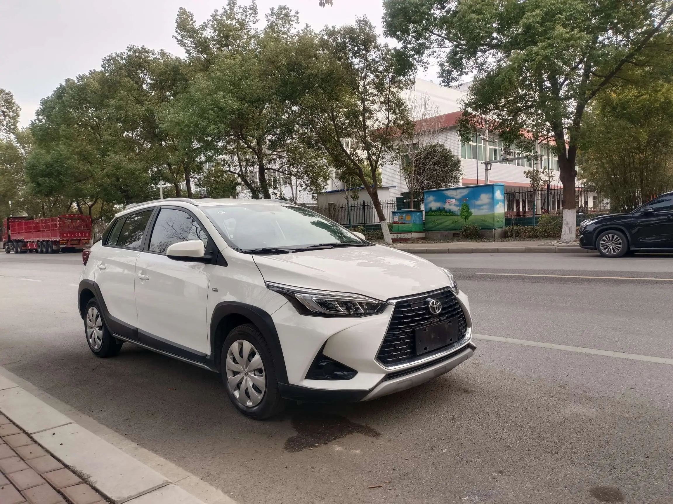 Toyota Yaris L