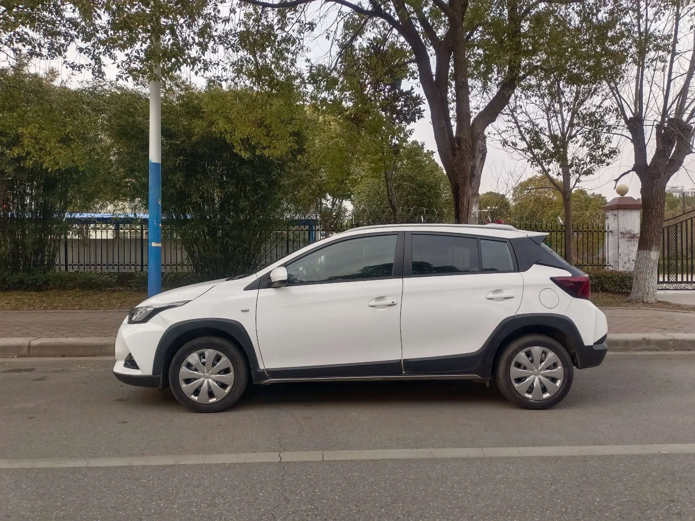 Toyota Yaris L