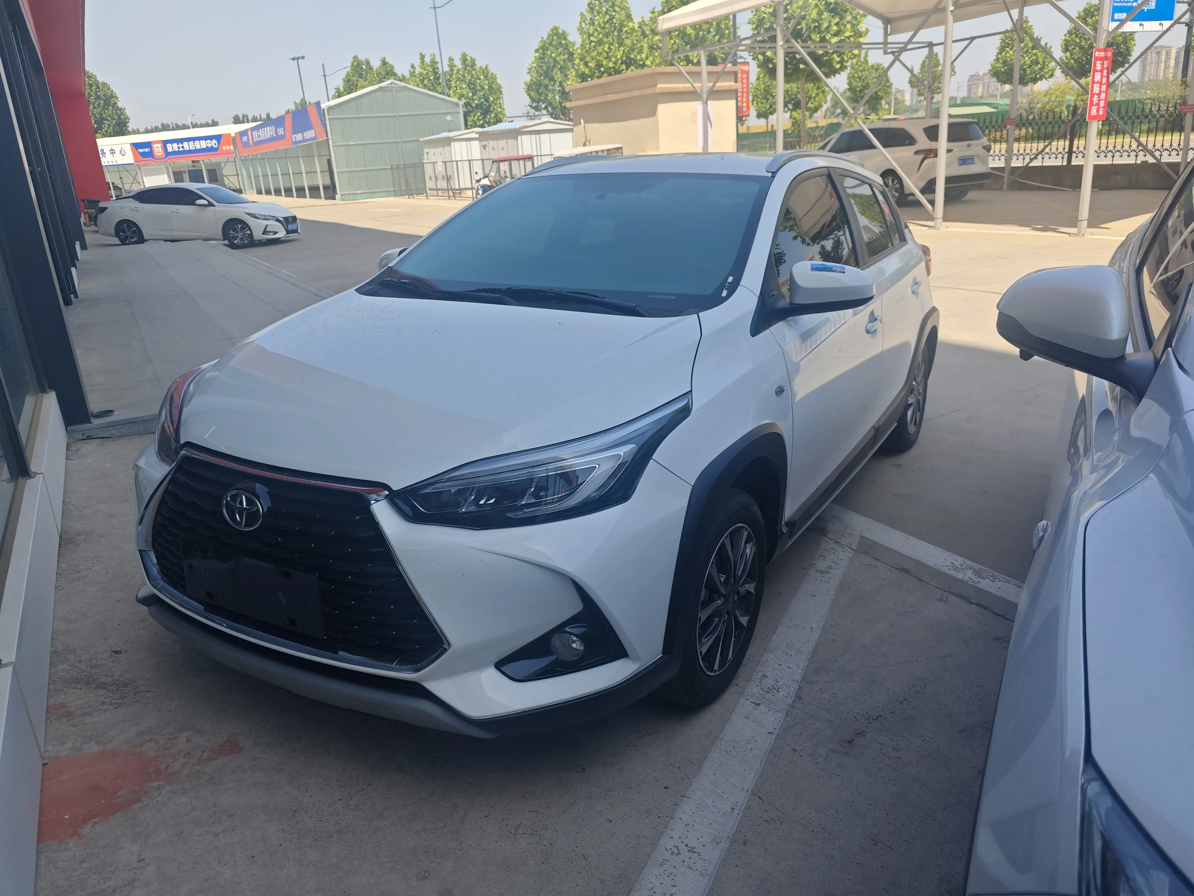 Toyota Yaris L