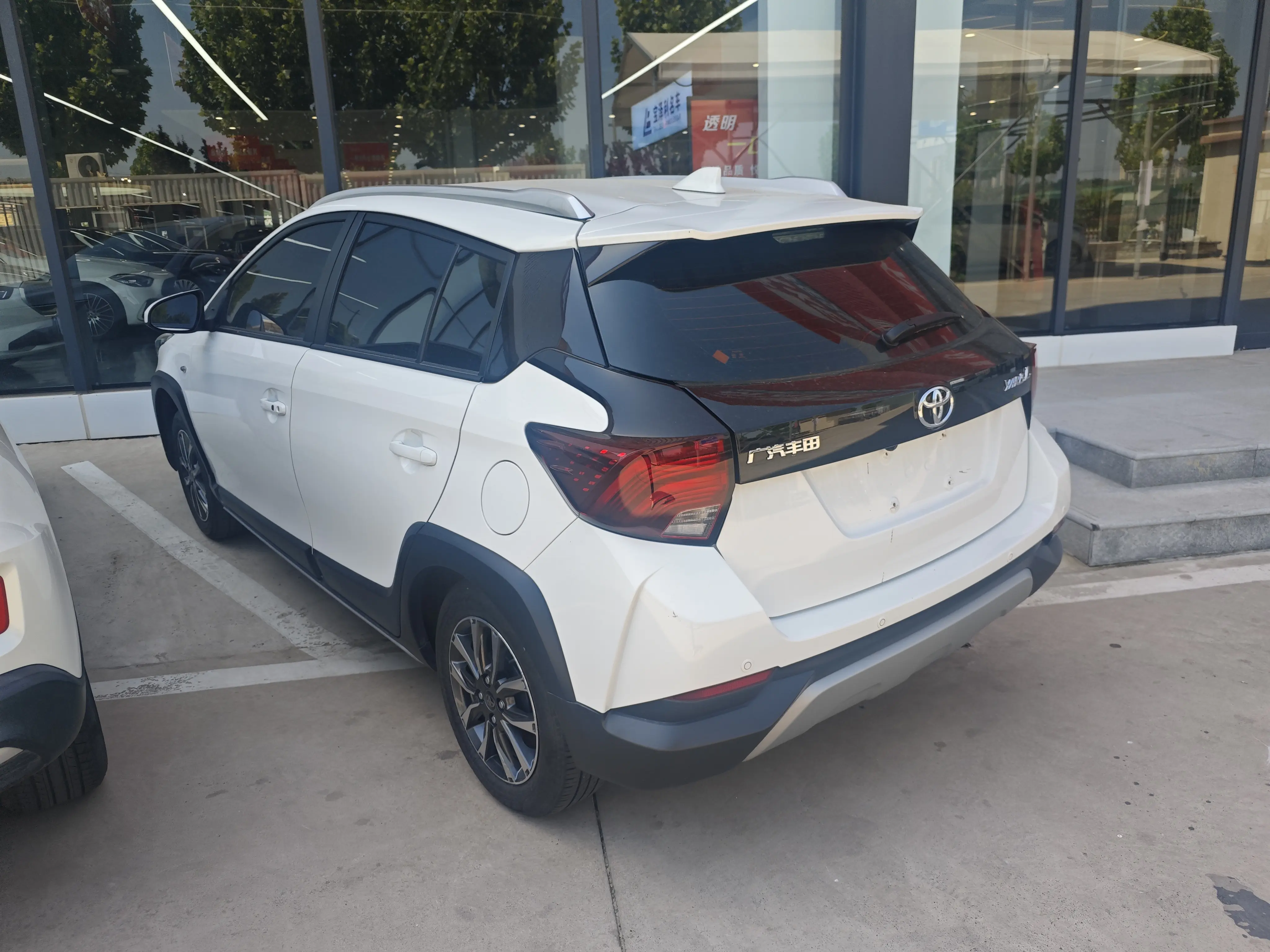 Toyota Yaris L