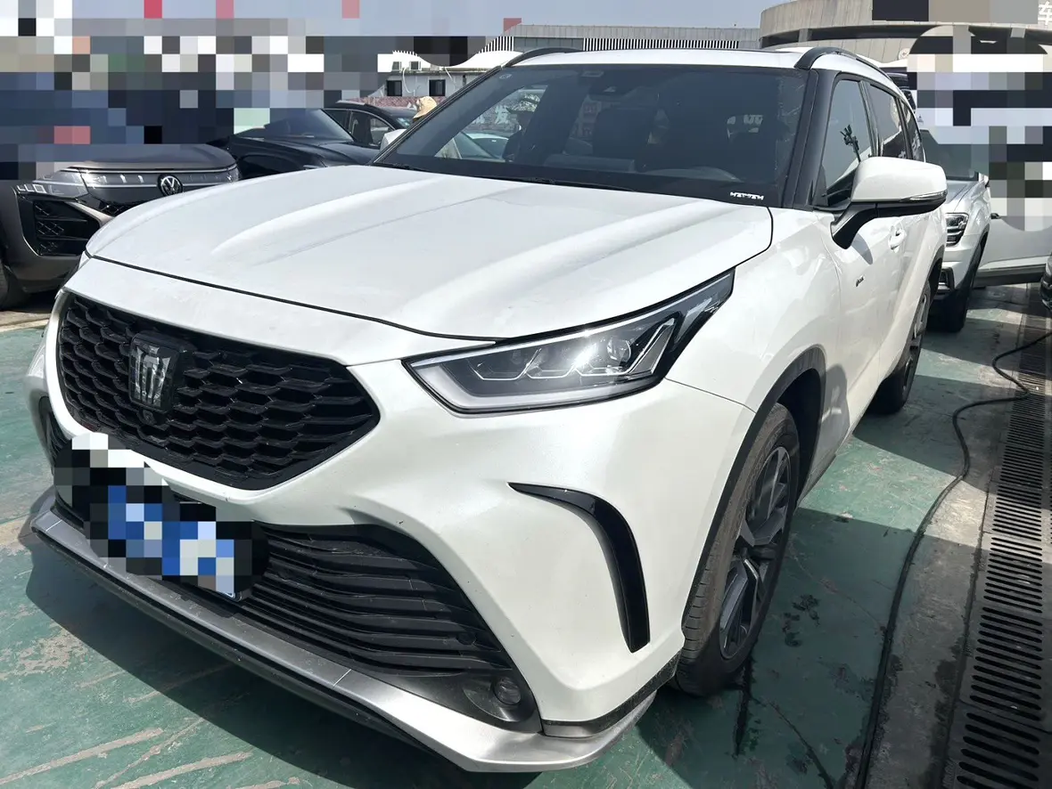 Toyota Crown Kluger
