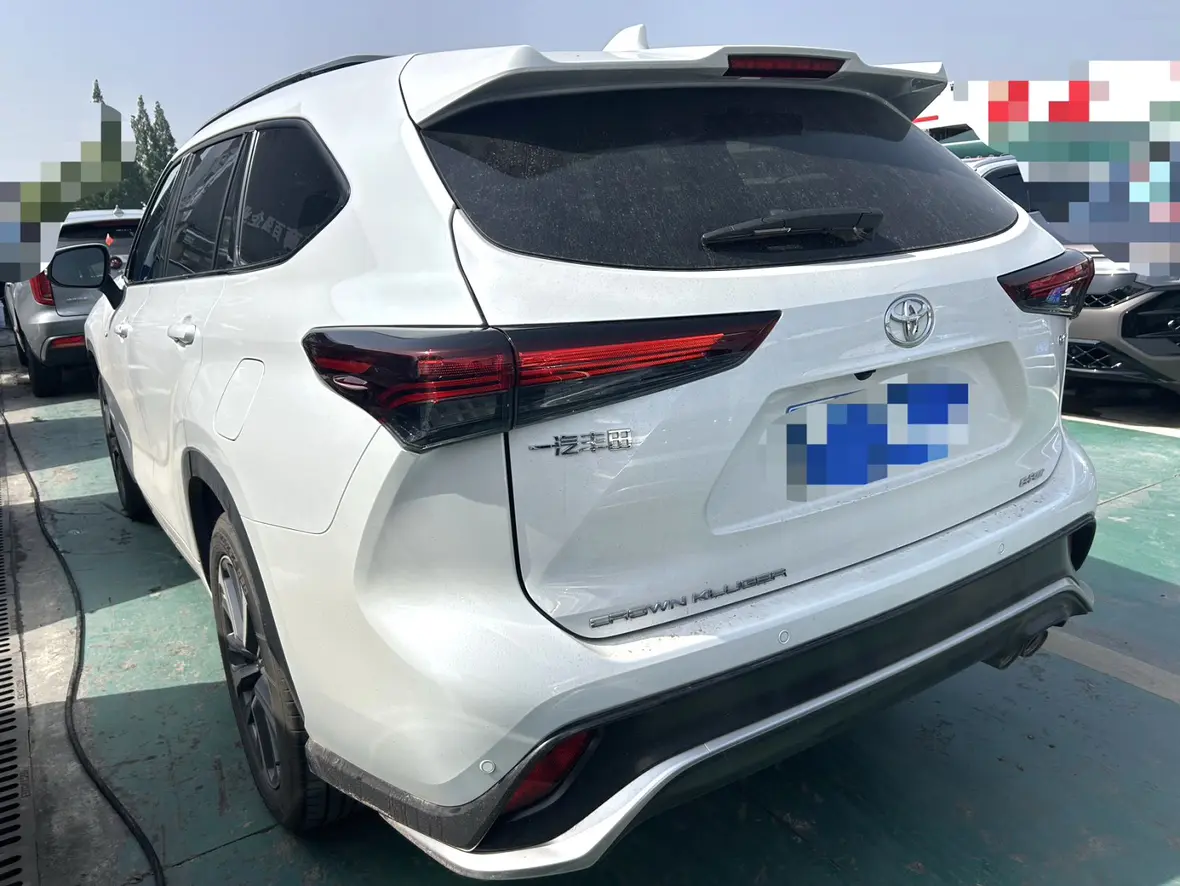 Toyota Crown Kluger