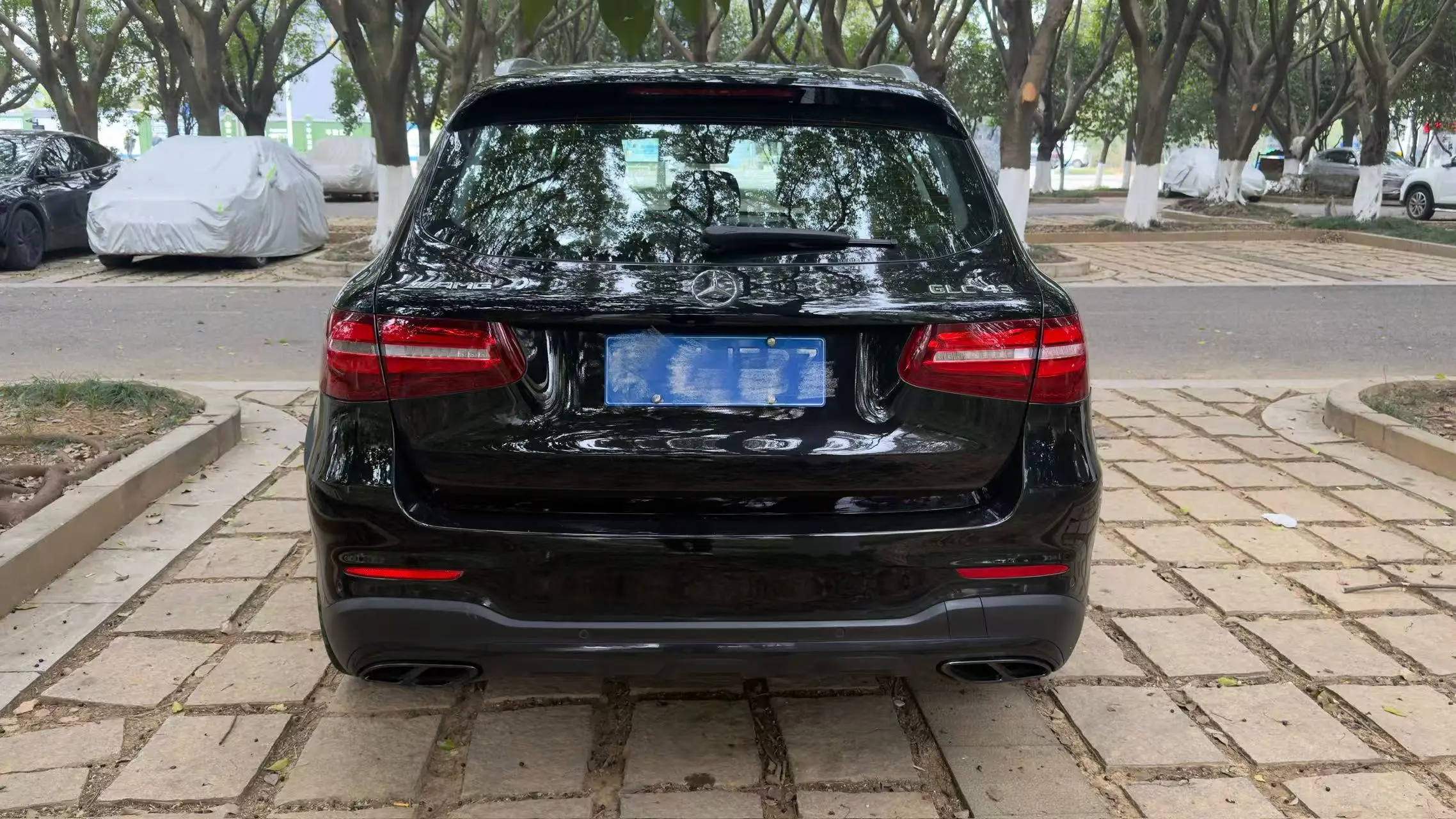 Mercedes-Benz GLC AMG