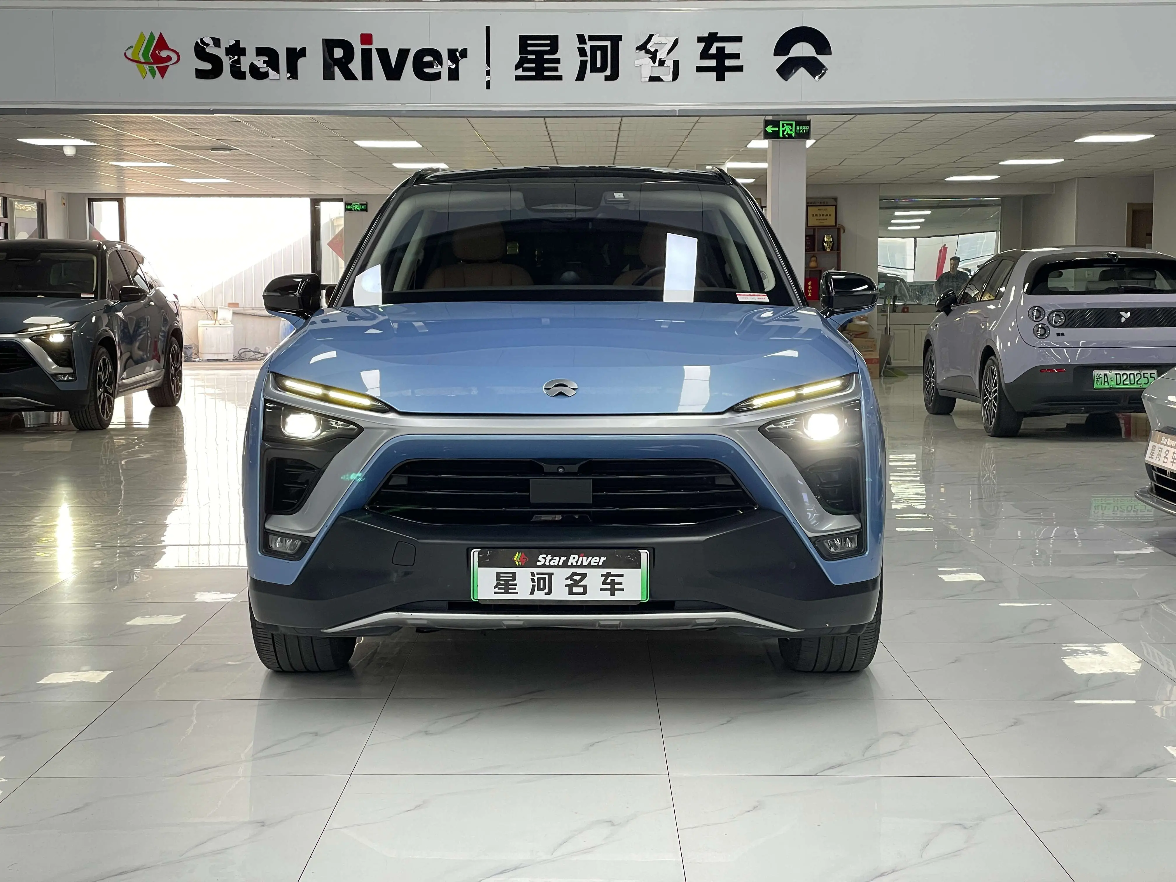 NIO ES8
