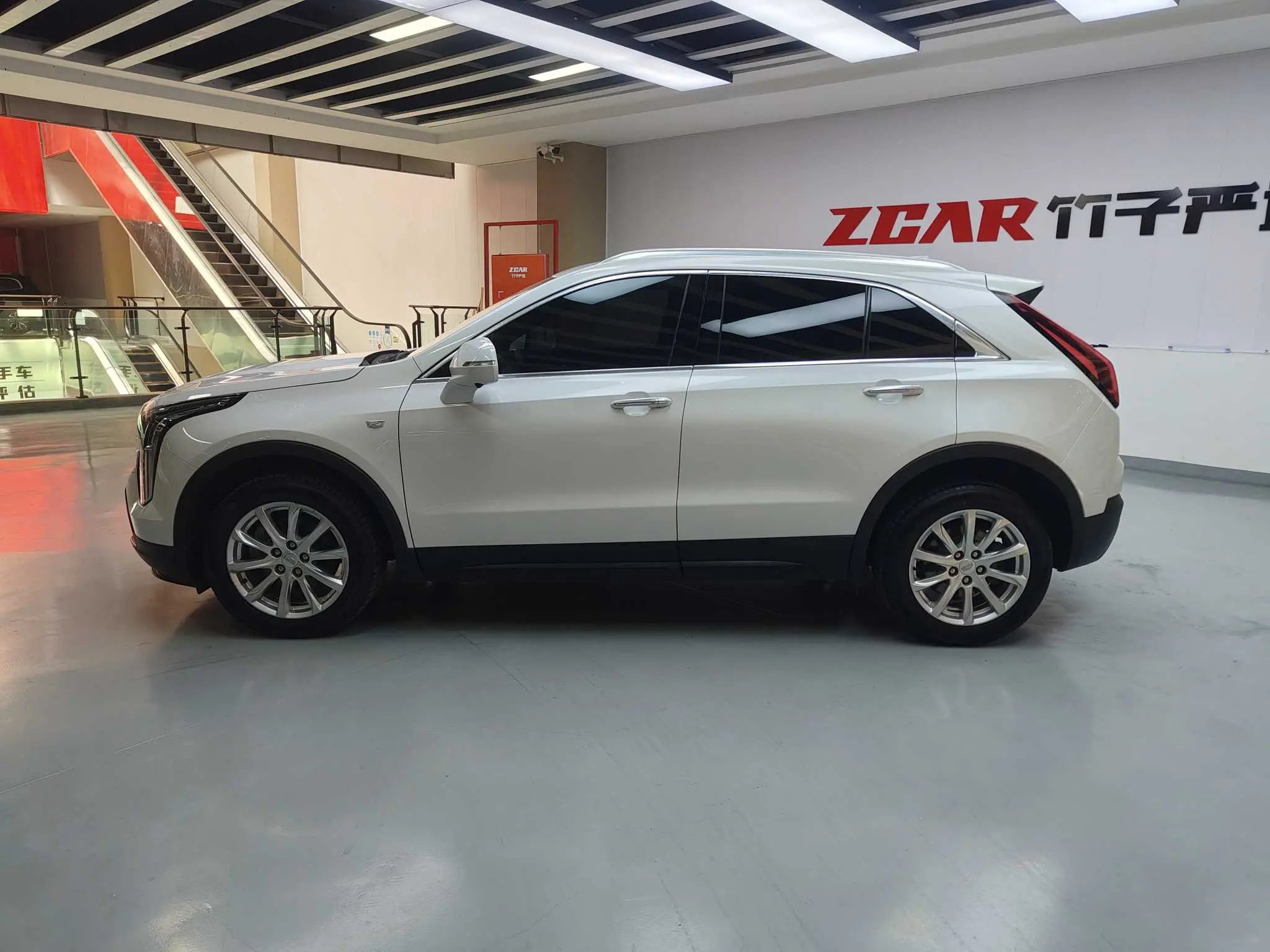 Cadillac XT4
