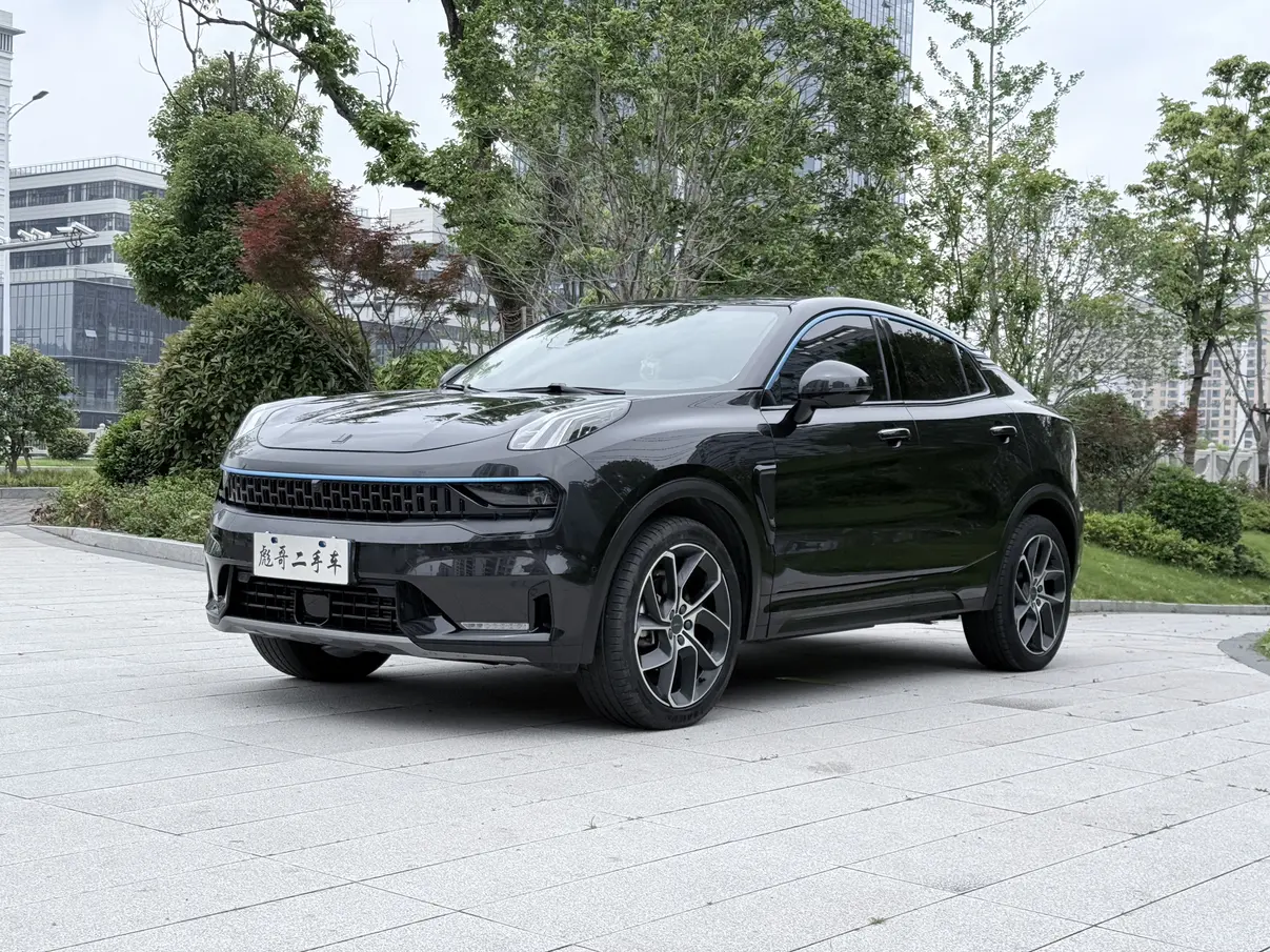 Lynk & Co 05