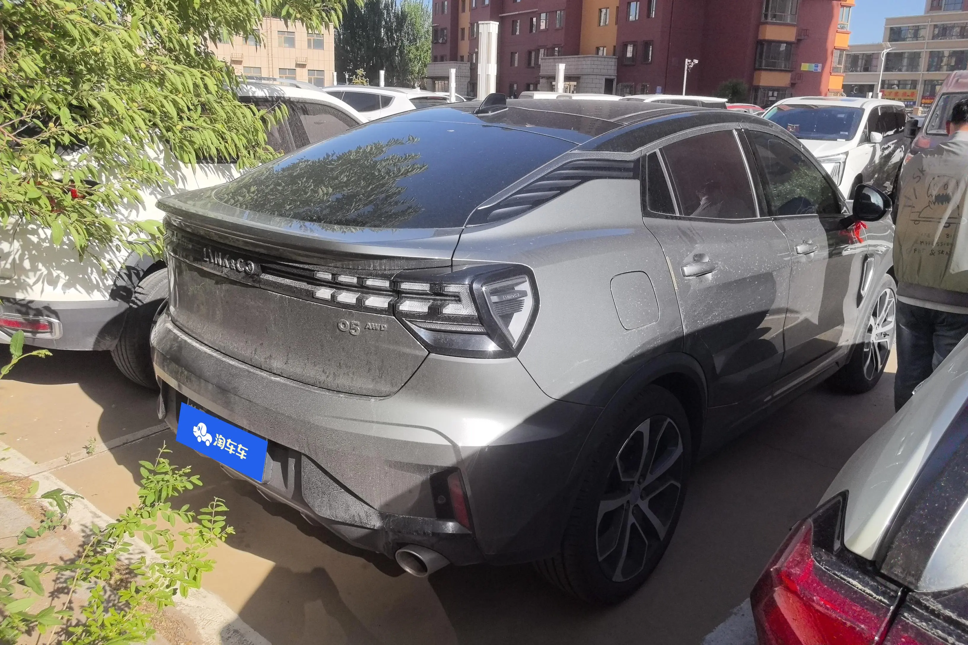 Lynk & Co 05