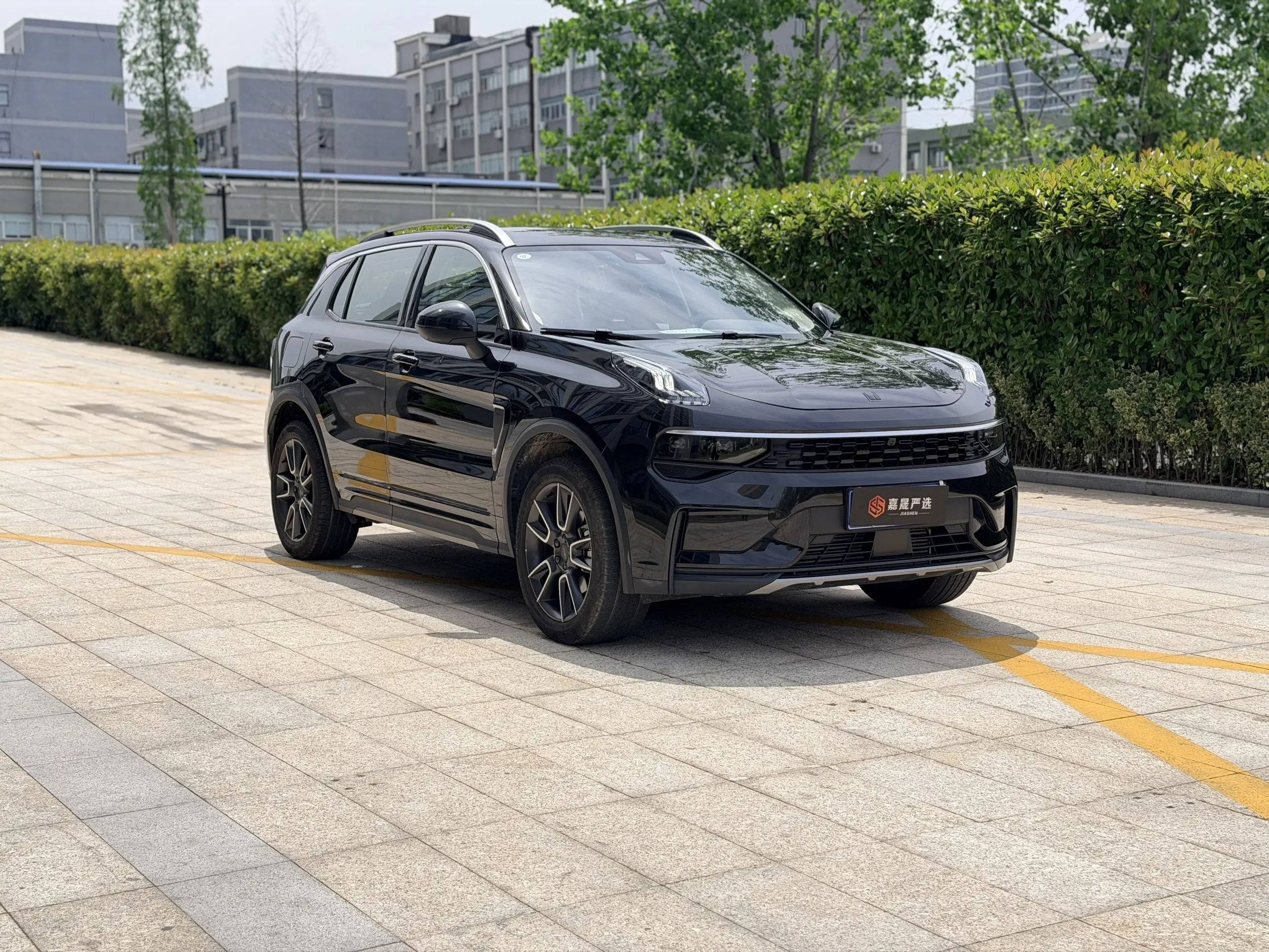 Lynk & Co 01