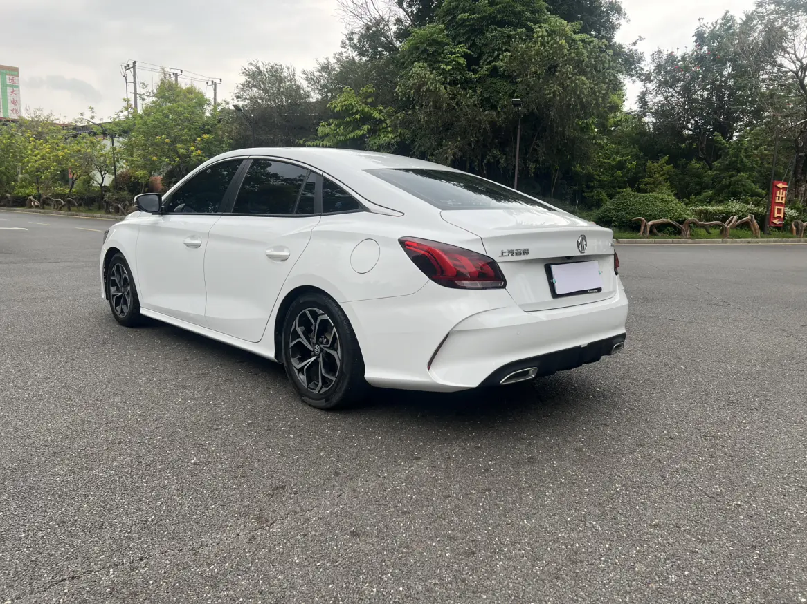 MG 5